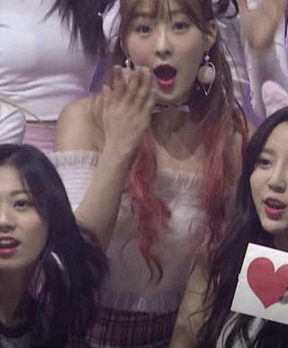 무대 할때마다 등수가 급등하는 이유.gif | 인스티즈