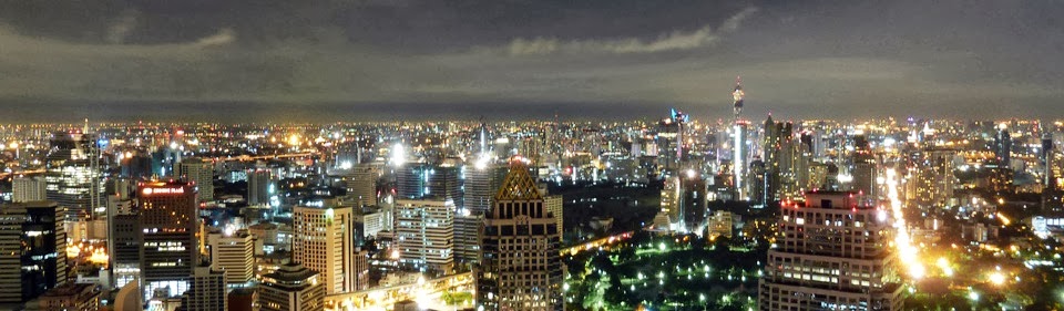 Bangkok at night. Images and content © Chris