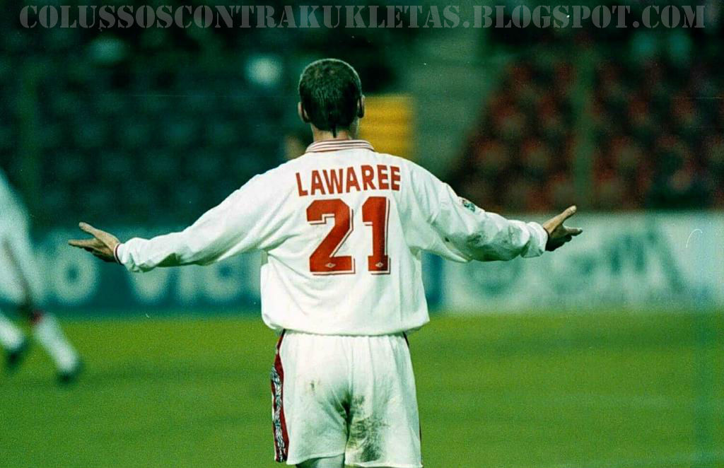 Amigos de Colusso vs. Amigos de Kukleta AXEL LAWARÉE