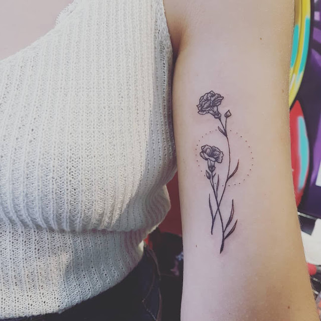 Tatuagens de flores para as mulheres Tatuagens de flores para as mulheres