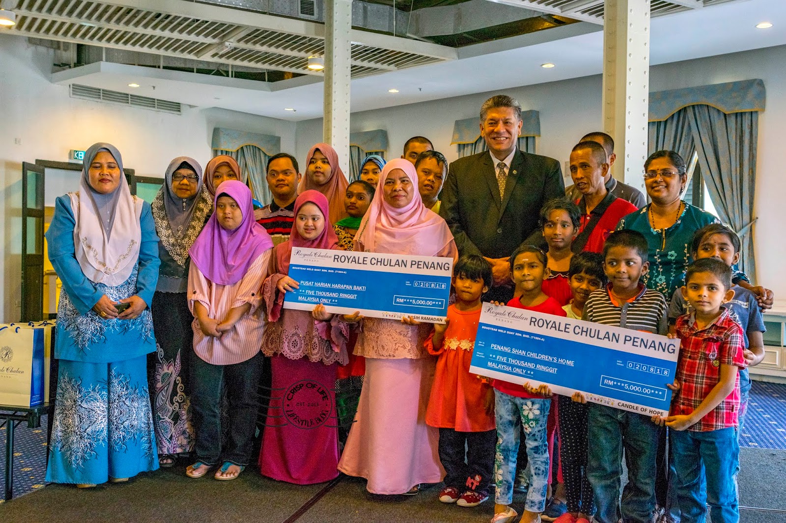Royale Chulan Penang Collects RM 10,000 in annual charity campaigns.