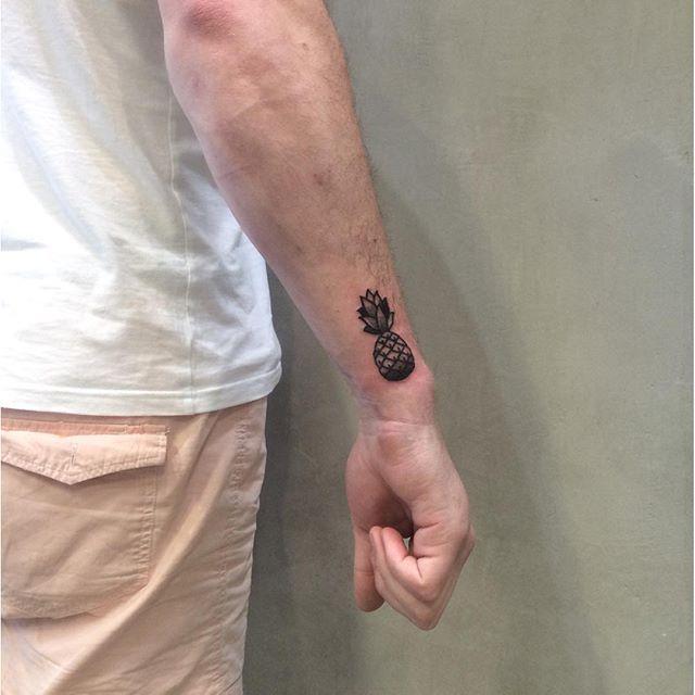 Tatuagens Minimalistas para as mulheres! Tatuagens Minimalistas para as mulheres!