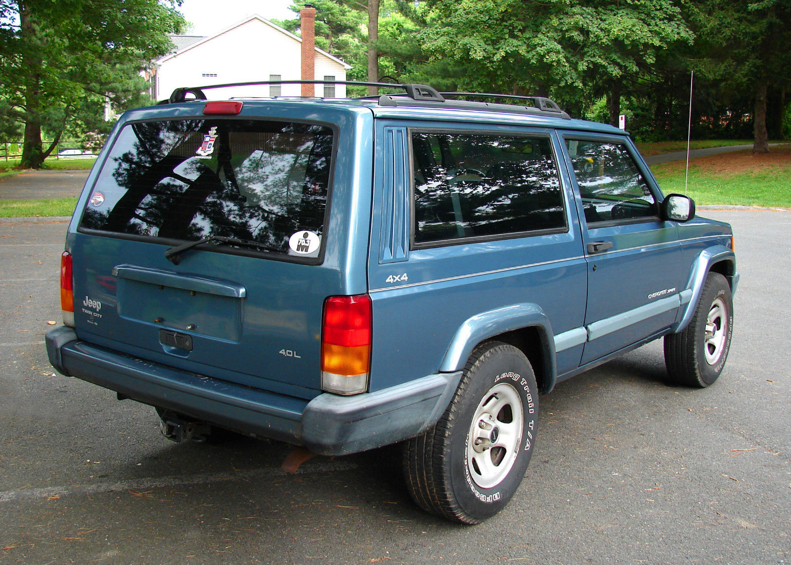 Daily Turismo: Auction Watch: 1999 Jeep Cherokee Sport XJ