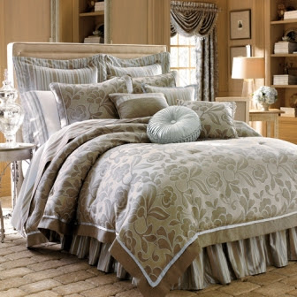 Designer-Bed-Sheet-in-Luxury