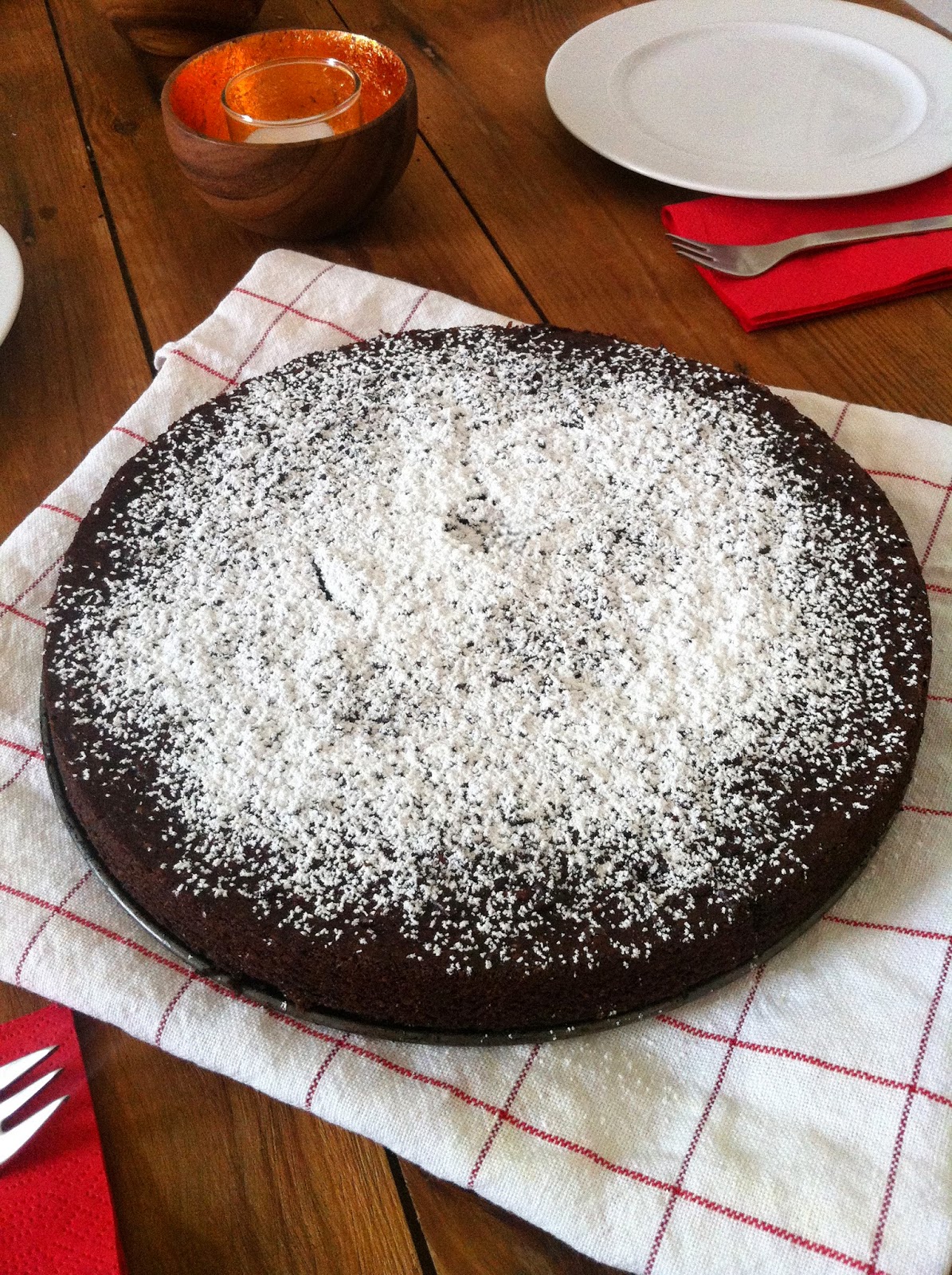 CUISINER BIEN : Saftiger Schokoladenkuchen mit geheimer Zutat