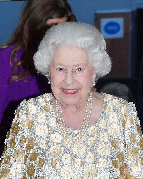 Royal Family Around the World: Queen Elizabeth II At A Star-Studded ...