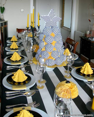 Decoracion de mesas: Mesa de Navidad en amarillo, blanco y negro