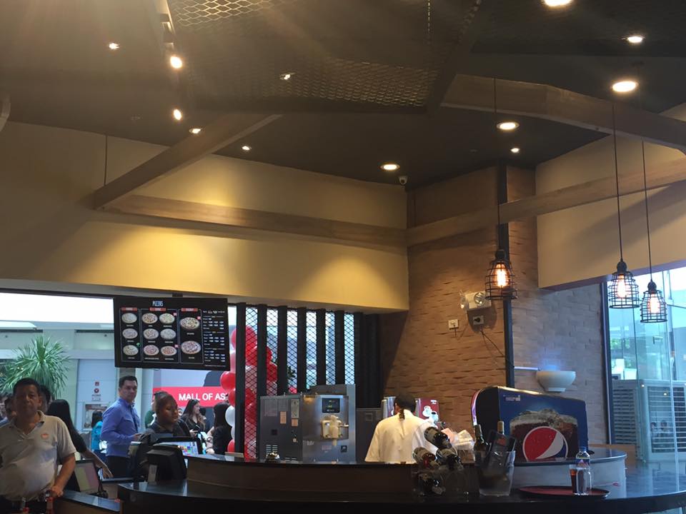 Pizza Hut opens allnew SM Mall of Asia Flagship Store It's Me, Gracee