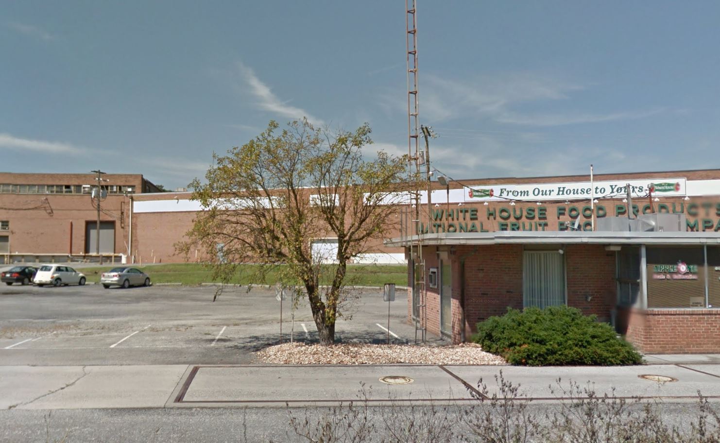 MEC&F Expert Engineers 1 man is dead following a forklift accident at