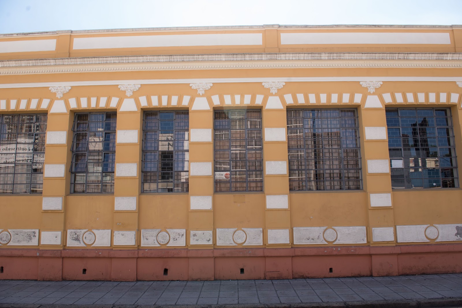 Brincando, crianças do CMEI Hermes Macedo aprendem a jogar xadrez