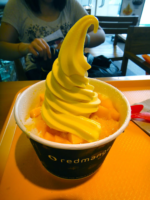Mango Frozen Yoghurt at Red Mango in Dongdaemun Seoul