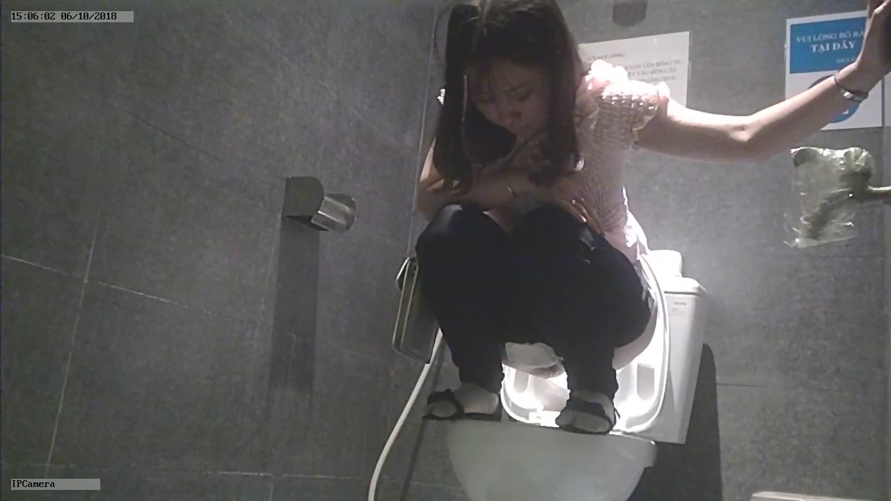 Voyeur Zona Vietnam toilet 3