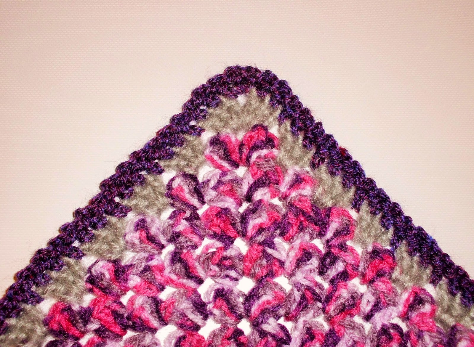 Great Balls of Wool Very easy crochet edging...