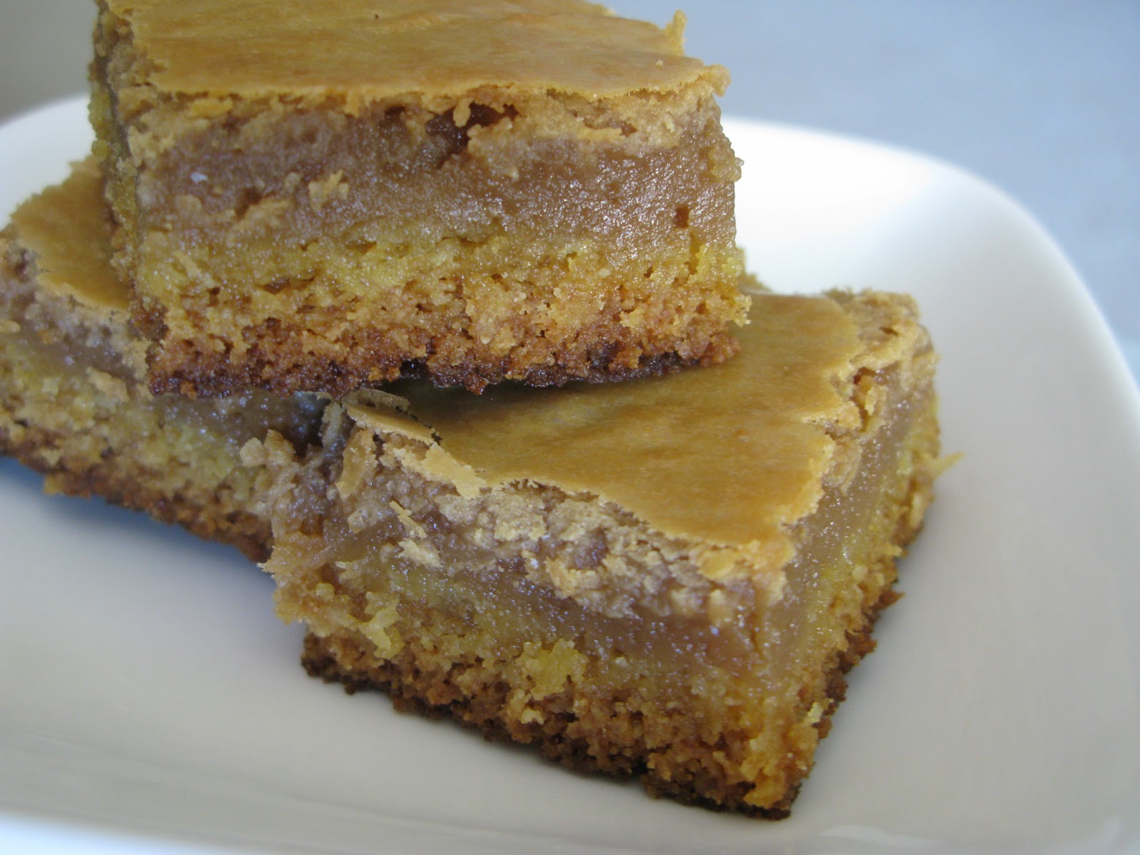 "Cookie Butter" Gooey Butter Cakes