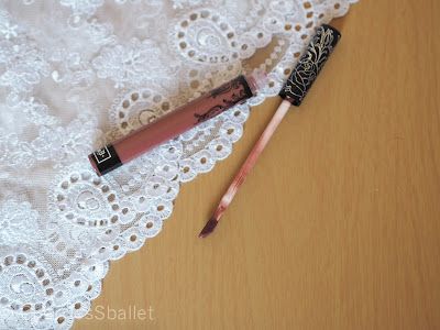 Kat Von D Everlasting Liquid Lipstick in Lolita