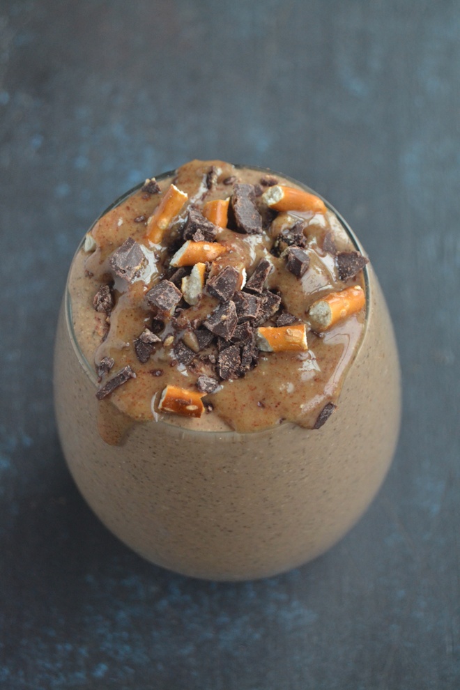 Chocolate Peanut Butter Chia Seed Pudding takes less than 5 minutes to make and is protein, fiber and omega-3 packed for the perfect breakfast or snack tasting like a chocolate peanut butter dessert! www.nutritionistreviews.com