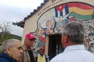 Miguel Díaz-Canel rinde homenaje a Ernesto Ché Guevara Díaz-Canel rinde homenaje al Ché