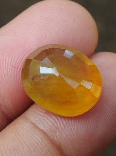 natural yellow sapphire