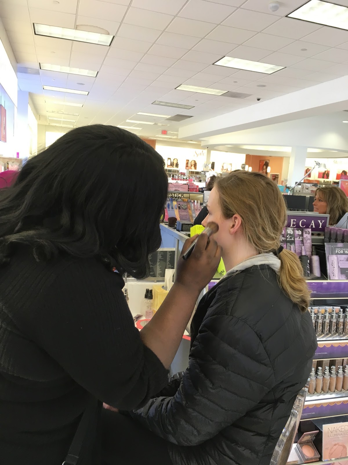 Poshmark'S Brand Bonanza: Shop 'Til You Drop! - d5sx2u9