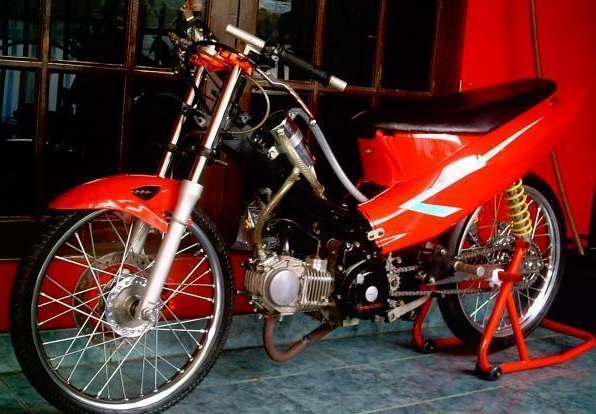 Modifikasi Suzuki Satria 2000