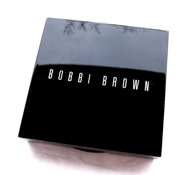 BOBBI BROWN Sheer Finish Pressed Powder/Pale Yellow1