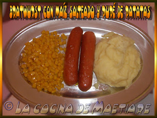 bratwurst%2Bcon%2Bma%25C3%25ADz%2Bsalteado%2By%2Bpur%25C3%25A9%2Bde%2Bpatatas.jpg
