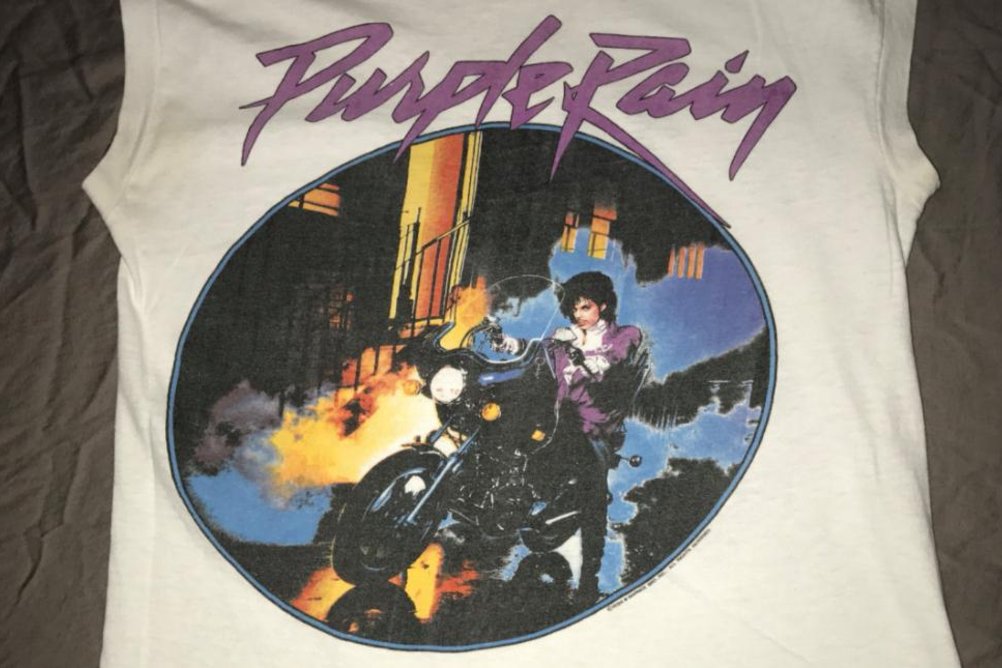 prince 1984 Nih! Kaus Band Terlangka dan Termahal di Dunia