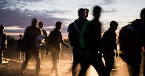 Χρυσοχοΐδης: «Τα σύνορά μας στον Έβρο είναι ασφαλή» - Τα βίντεο των αλλοδαπών τον διαψεύδουν Χρυσοχοΐδης: «Τα σύνορά μας στον Έβρο είναι ασφαλή» - Τα βίντεο των αλλοδαπών τον διαψεύδουν