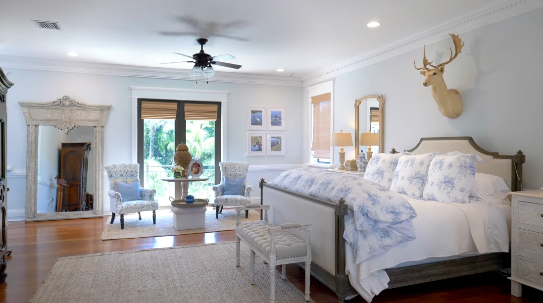 35 Interior Design Photos vs. 10401 SW 64 Ave, Pinecrest, FL Luxury Home Tour