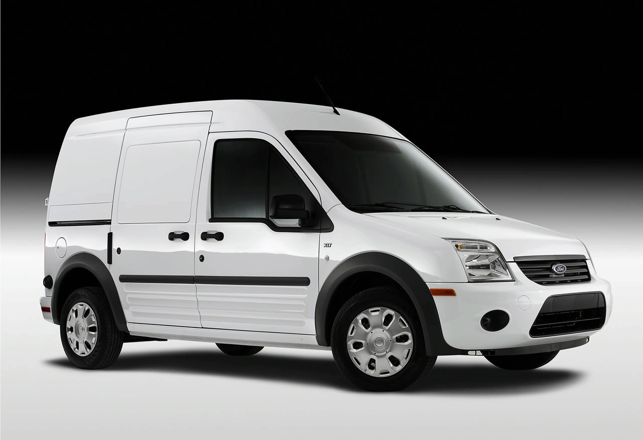 2010 Chrysler minivan commercial #4