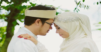 Inilah Alasan Mengapa Beberapa Wanita Ingin Dipuja Inilah Alasan Mengapa Beberapa Wanita Ingin Dipuja