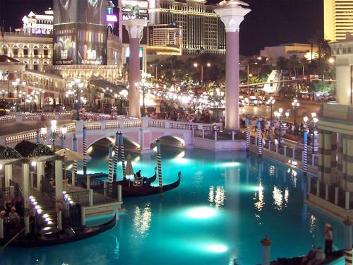 Vegas Hotels