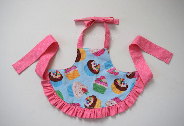 Let's make a doll's apron with pockets! #cute #miniature - Free Doll  Clothes Patterns