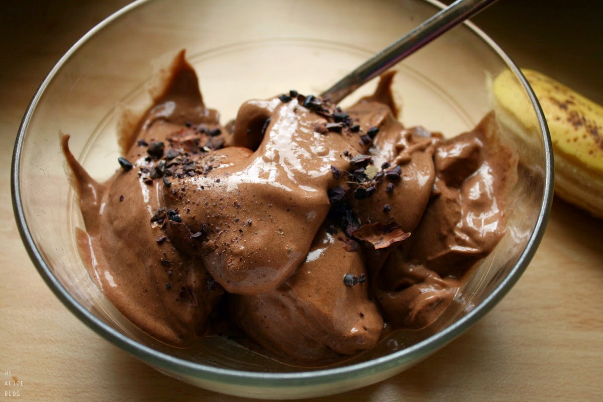 http://be-alice.blogspot.com/2014/07/double-chocolate-ice-cream-raw-vegan.html