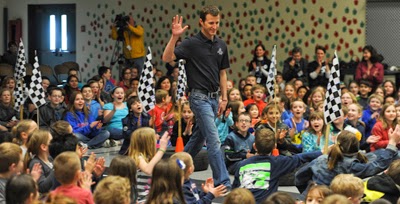#NASCAR Driver, Kasey Kahne visited his childhood school Southwood Elementary today and honored former Principal Jake Thomas and fourth-grade teacher Jody Emerson with a heartfelt “Thank You” in front of hundreds of excited students.