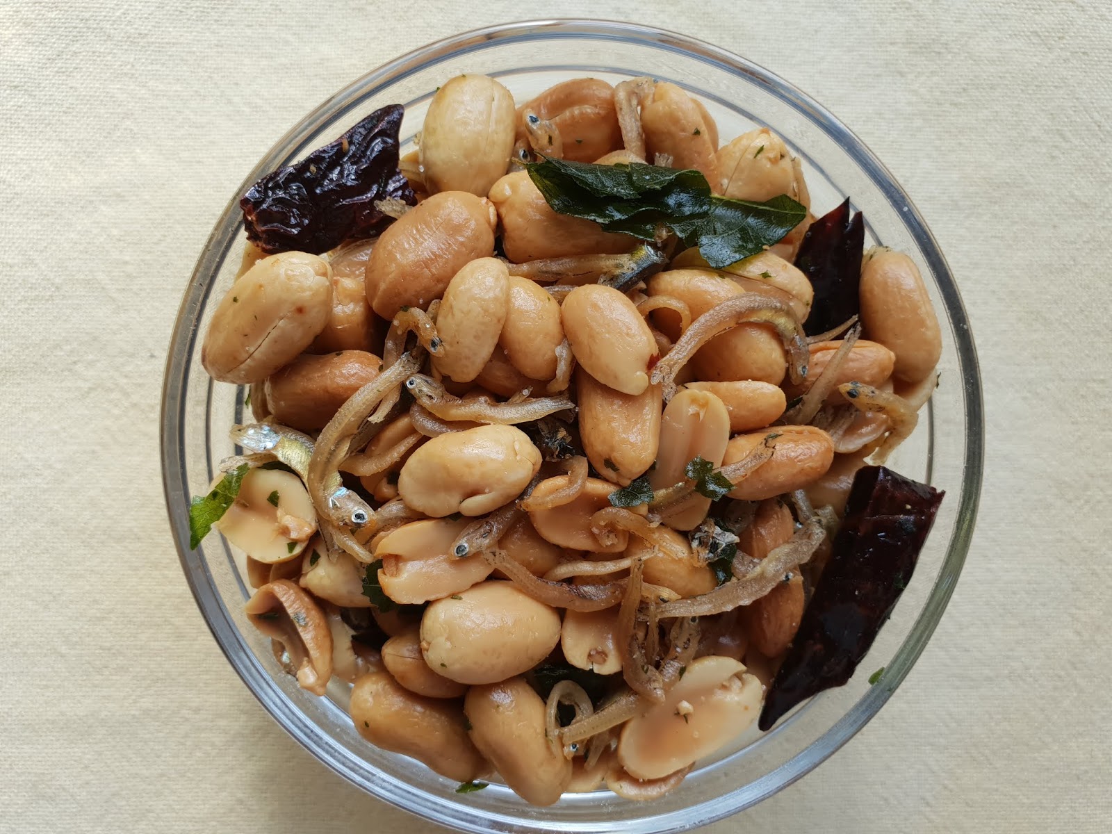 Spicy Peanut with Silver Anchovy