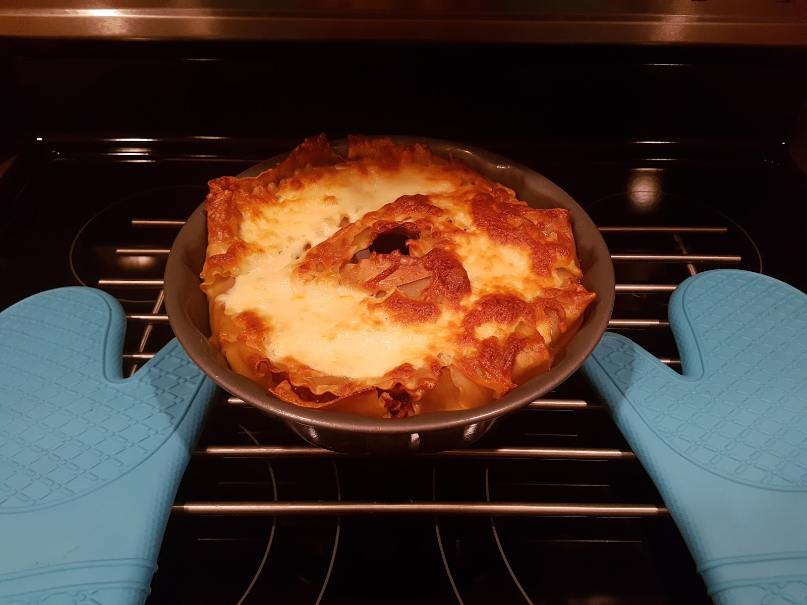 i like to cook Ugly dinner bundt pan lasagna