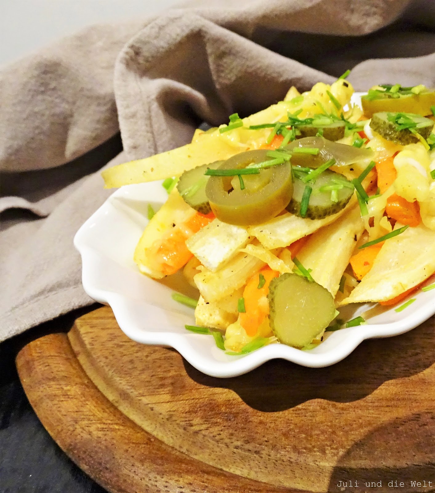 Chili Käse Pommes aus Wurzelgemüse / Chili Cheese Fries From Root ...