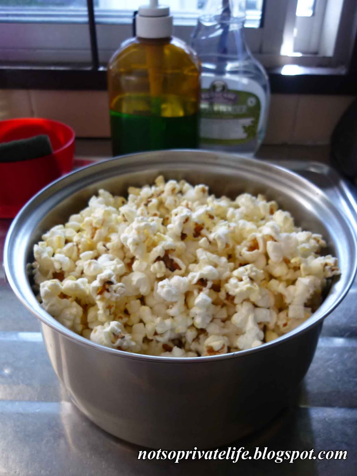 Not So Private Life Popping the popcorn on Gawai