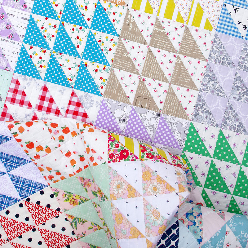 Retro Half Square Triangle Quilt II - pattern available | © Red Pepper Quilts 2018