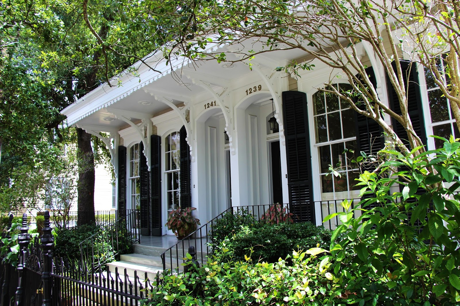 REAL ESTATE, NEW ORLEANS What makes buyers decide which house to chose