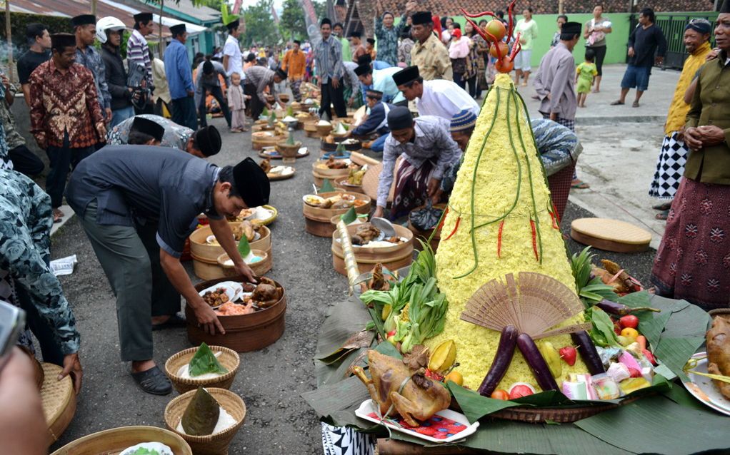 Kebudayaan di Indonesia : Keanekaragaman, Kesamaan, Ragam, Hubungan,  Interaksi, Pengaruh Asing