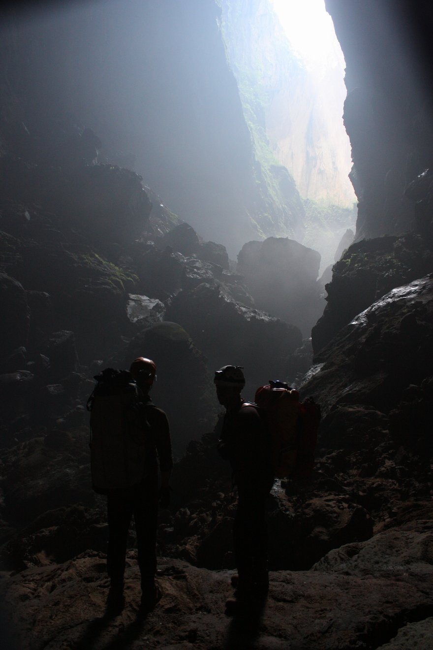 Пещера Шондонг Вьетнам. Пещера Хан сон Дунг Вьетнам. Пещера в Лаосе Шондонг. Пещера АК Чункур.