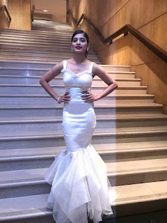 sanchita shetty at filmfare awards 2017 sanchita shetty at filmfare awards 2017