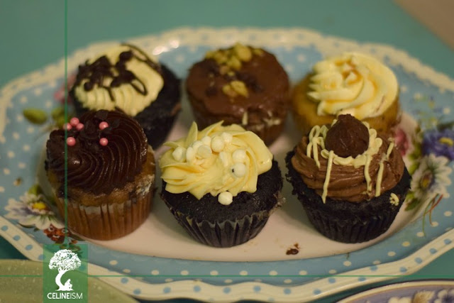 kim is hungry cupcakes best places to eat in angono