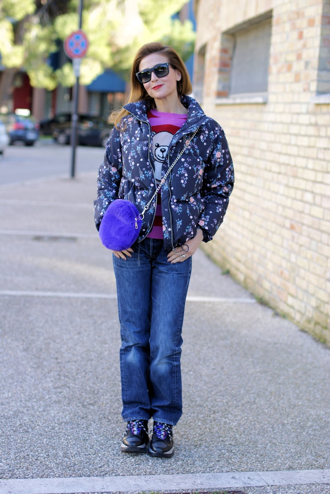 Floral padded jacket: 80s inspired casual look on Fashion and Cookies fashion blog