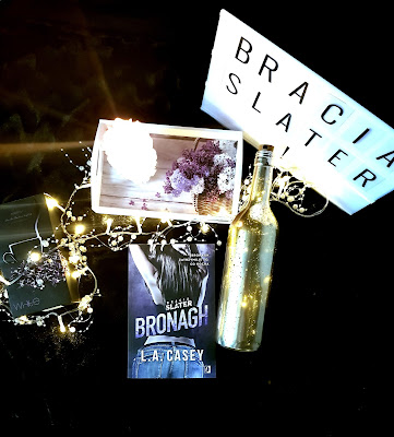 L.A. Casey -  Bracia Slater: "Bronagh" 