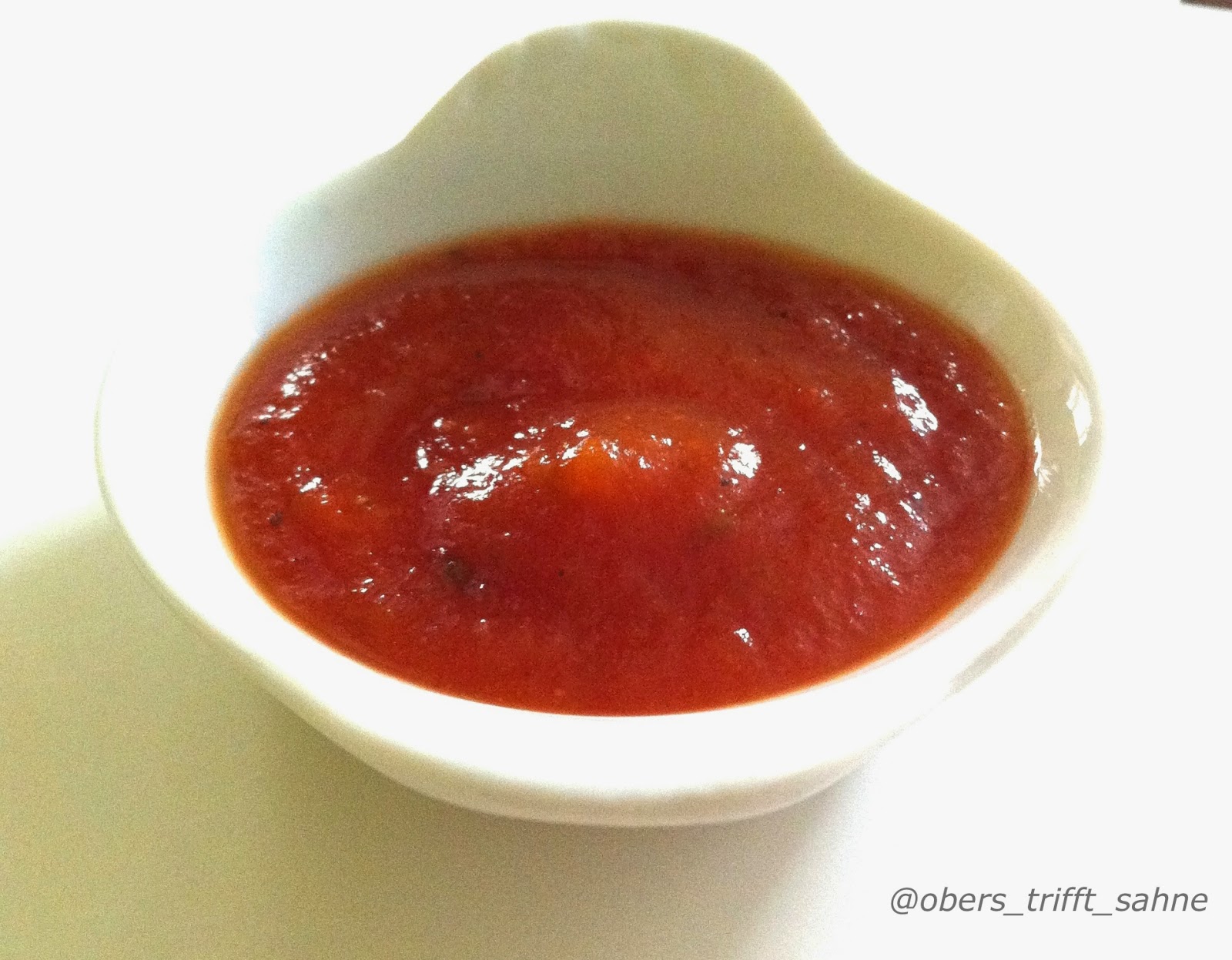Ketchup mit Ananas selbst gemacht