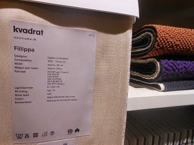 スポーツマックスはメタリックな生地とニュートラルな色調を組み合わせたコレクションです