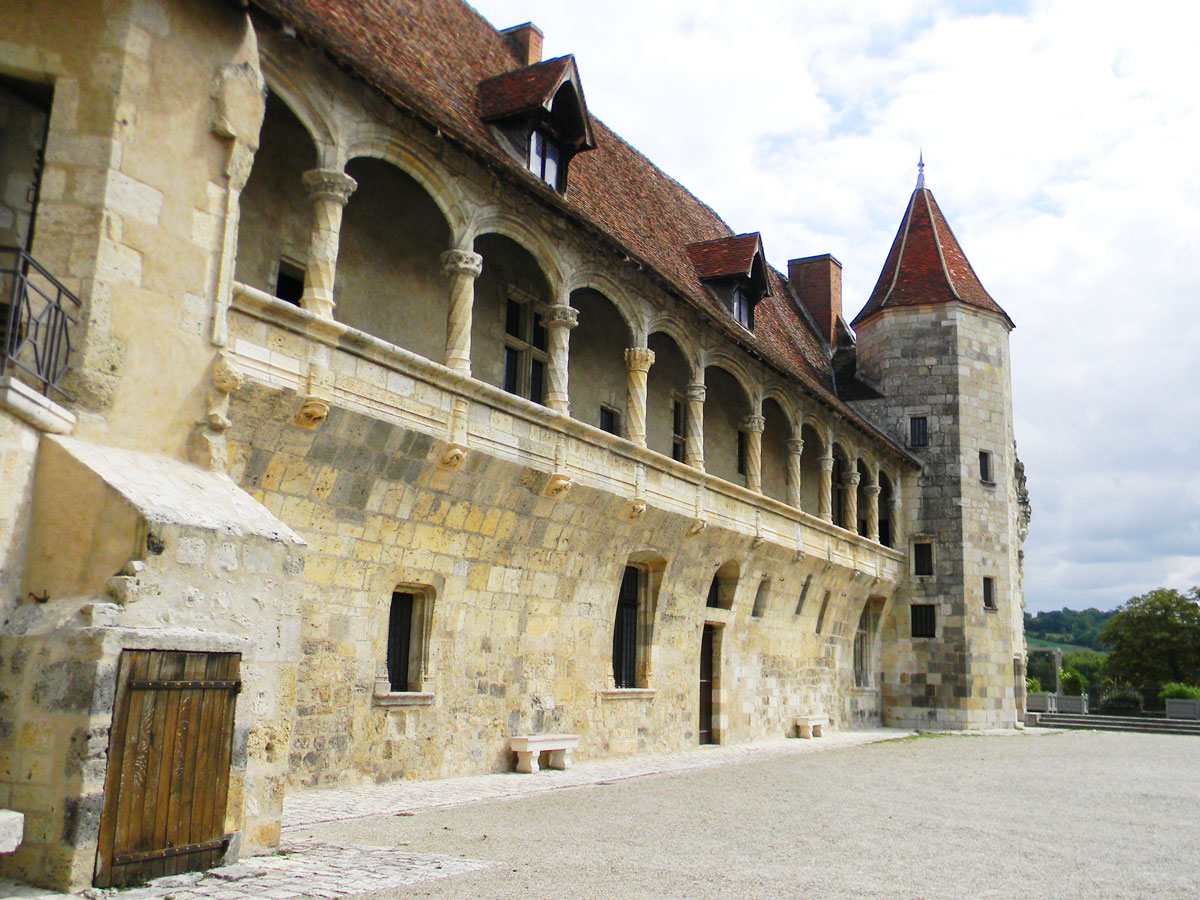 Semaine de vacances à Nérac, Lot-et-Garonne - Château de Nérac Semaine de vacances à Nérac, Lot-et-Garonne - Château de Nérac